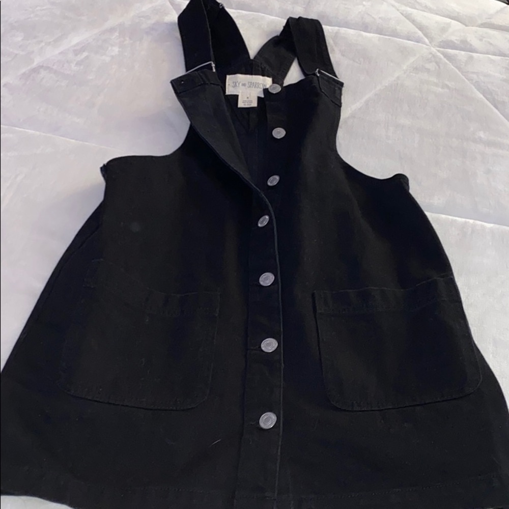 Overall skirt